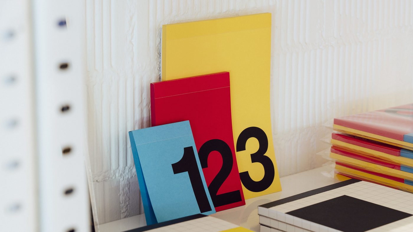 Hey Shop: la geometría y el color tiñen el Raval