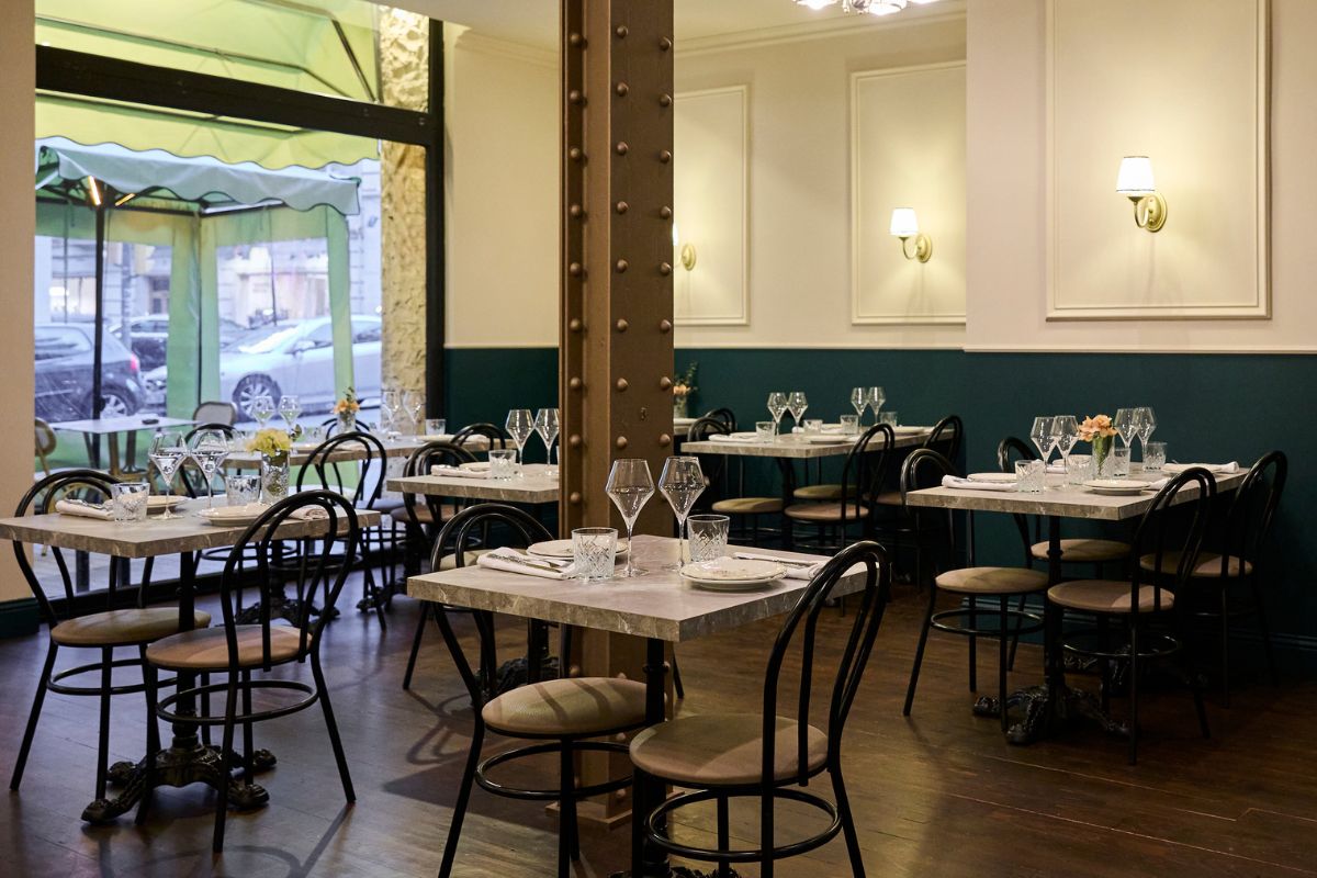 El espíritu de Peaky Blinders toma forma en el nuevo restaurante Grace de Barcelona